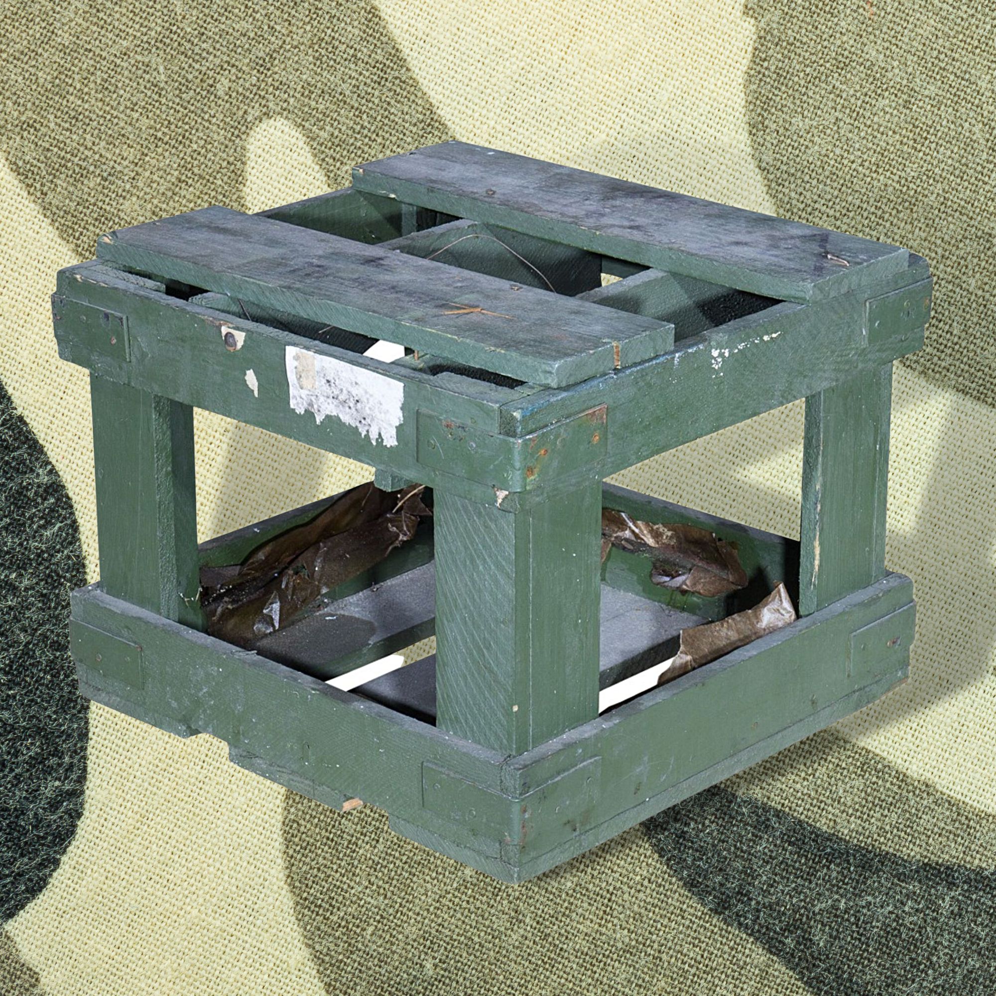 Kleine Munitionskiste "Würfel" in grüner optik 40x40cm gebraucht