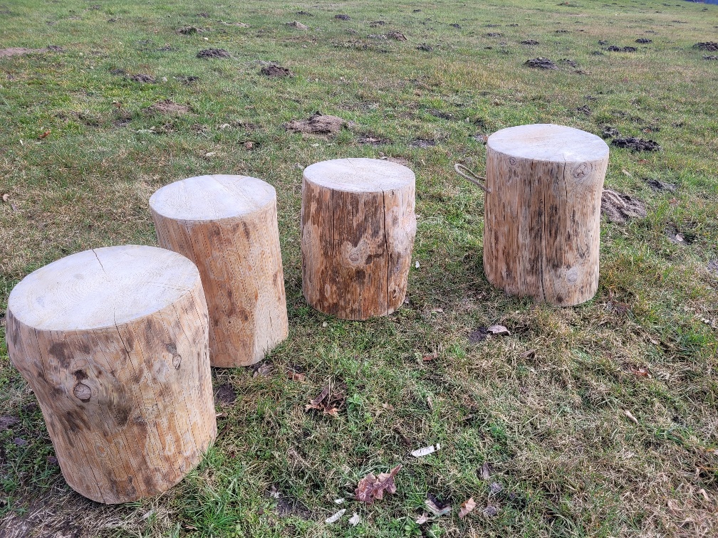 Holzstamm Sitzhocker gehobelt Durchmesser ca 28-30cm