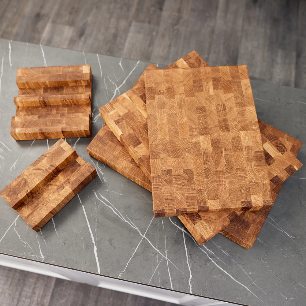 Holzuntersetzer für 2 Schneidebretter / Stirnholz / Holzbrett mit Untersetzer / Ständer / Frühstücksbrett
