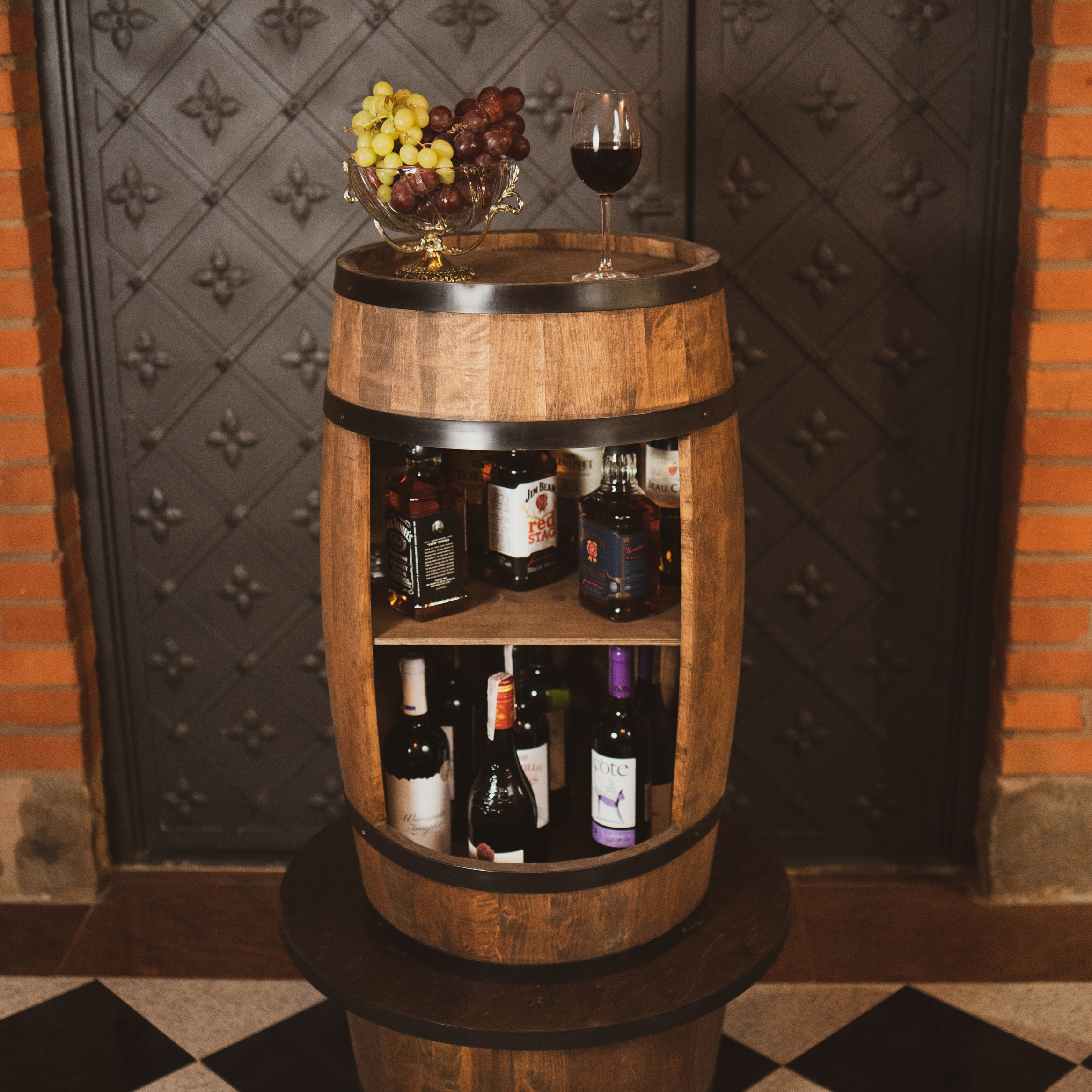 Holzfass in Farbton Wenge Hausbar mit LED – Rustikale Minibar im Weinfass Design – Weinregal & Flaschenständer aus Holz – Vintage Fassbar für Wohnzimmer, Bar oder Partykeller – ca. 80 cm #1 LED Einfarbig