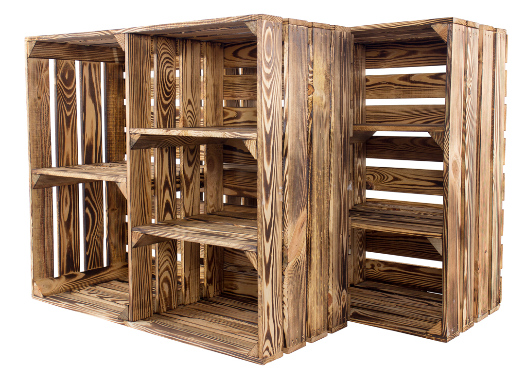 große Holzschrank geflammt