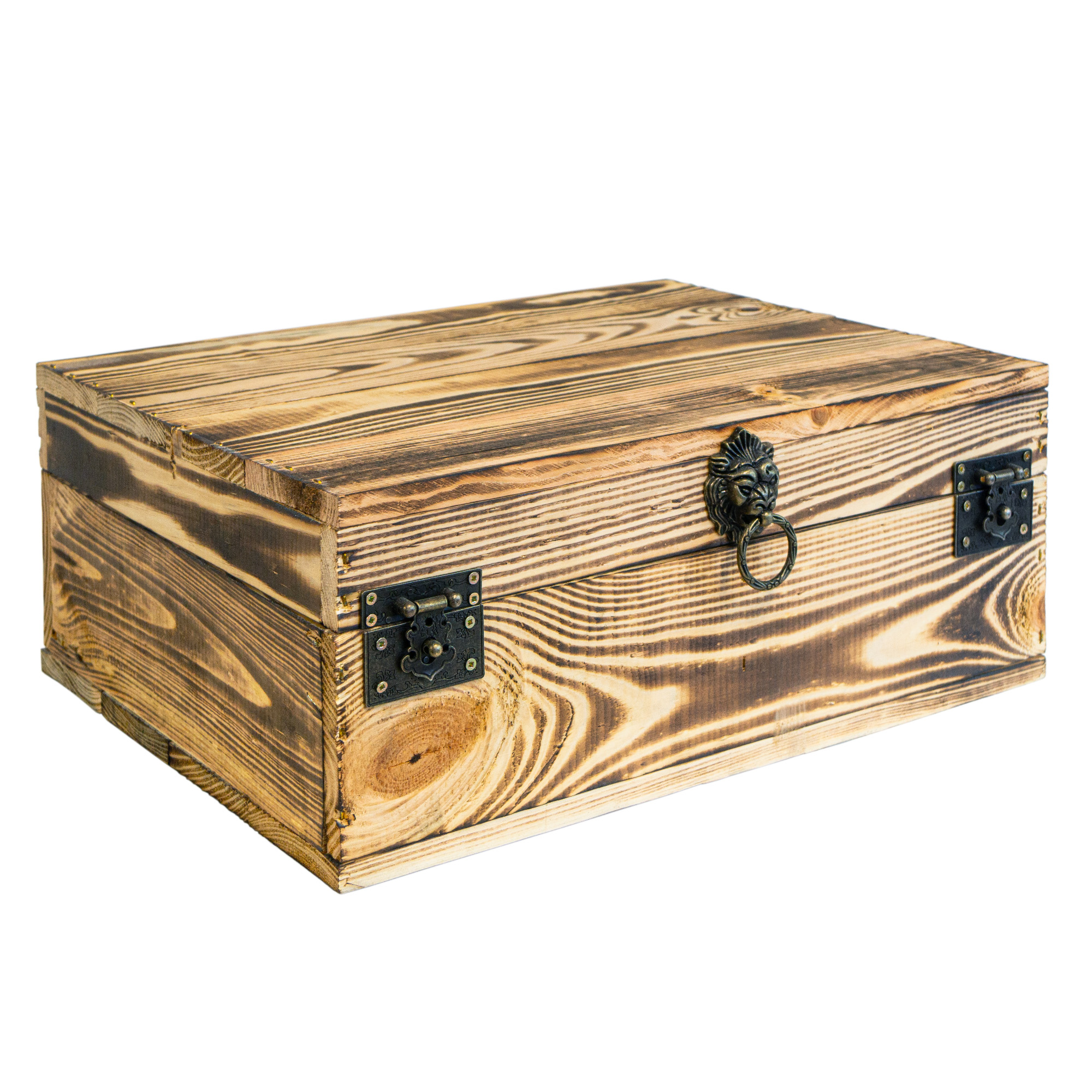 Rustikale Holztruhe mit Löwenkopfgriff – 40 x 30 x 16 cm | Schatztruhe aus Massivholz Geflammt