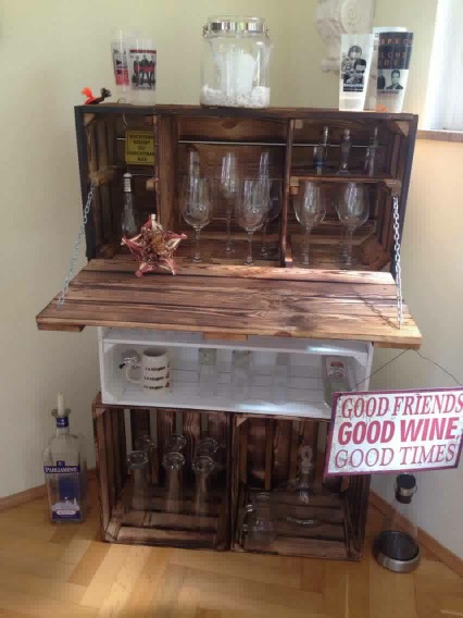 Bar suspendu maxi Minibar Armoire murale Caisse flammée Rustique