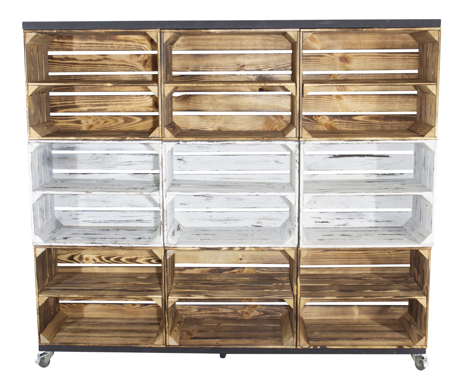 Raumtrenner/ Kommode aus 9 Obstkisten (6 geflammt und 3 shabby weiß) mit 2 Bohlenbrettern in schwarz