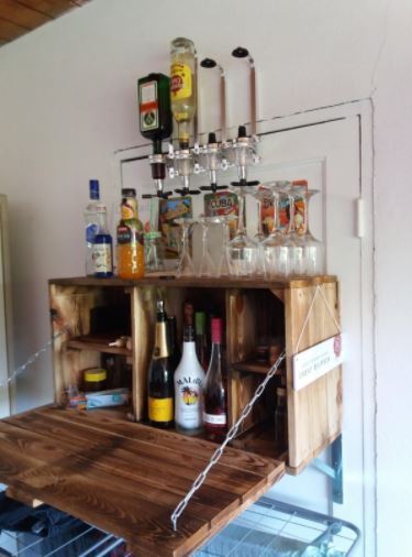 Bar suspendu maxi Minibar Armoire murale Caisse flammée Rustique