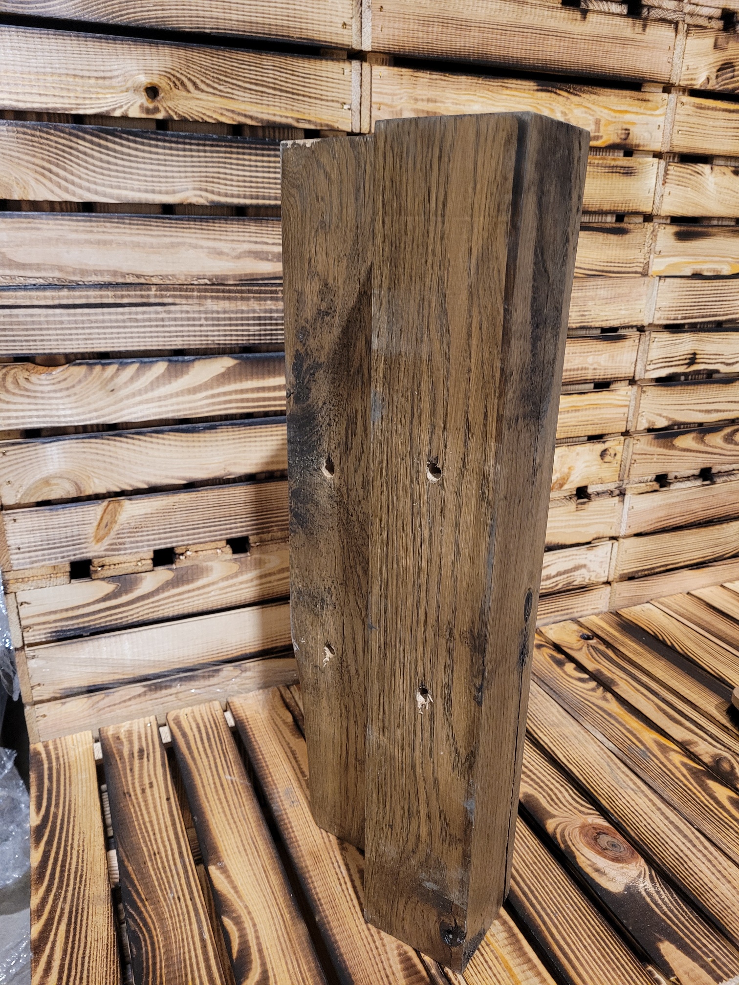 Holzbohle Eiche dunkel gebeizt (gebraucht massiv) mit Gebrauchspuren 59x9x9cm