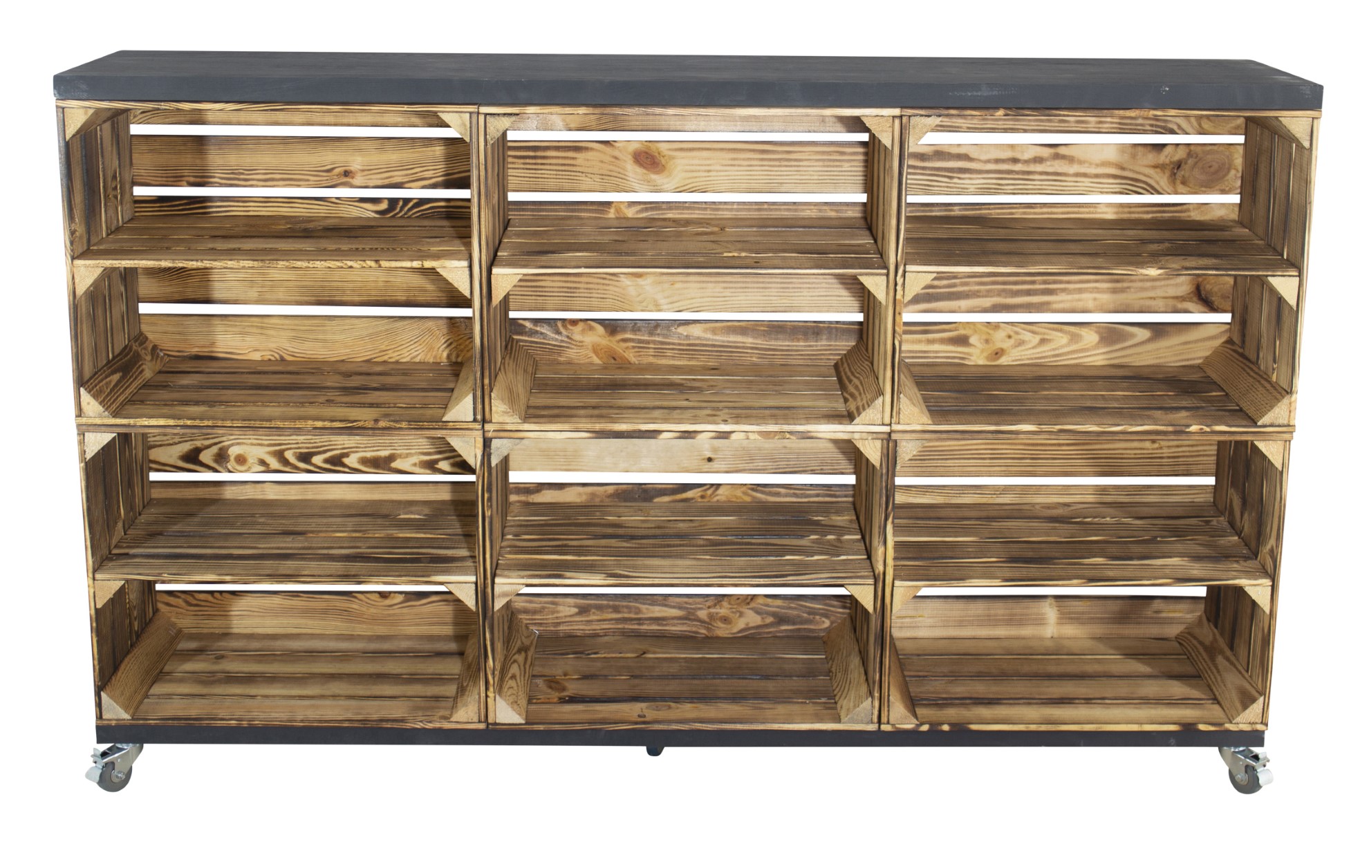 Raumtrenner / Kommode aus geflammten Kisten mit 2 Bohlenbrettern in schwarz auf Rollen 150x93x30cm